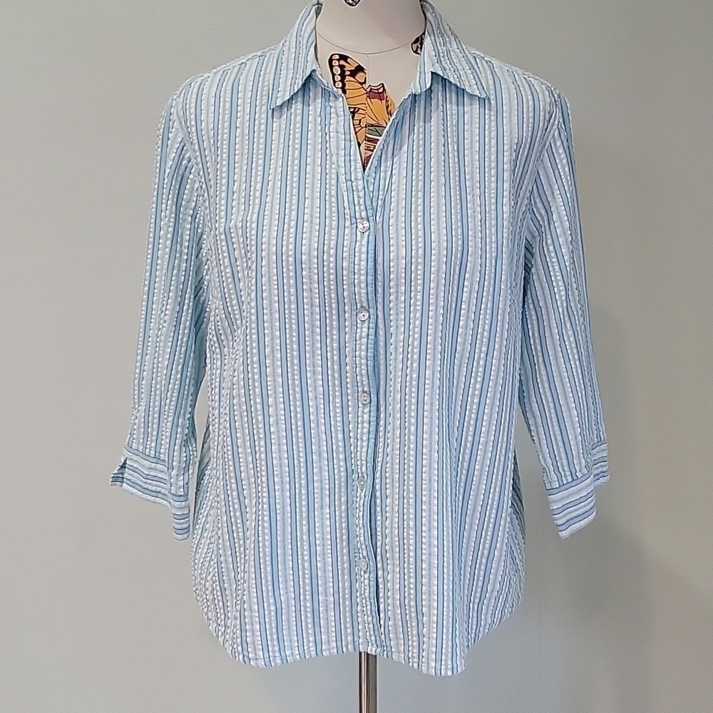 PRESWICK & MOORE blue & white striped button-down.  100% cotton.  3/4 sleeves XL